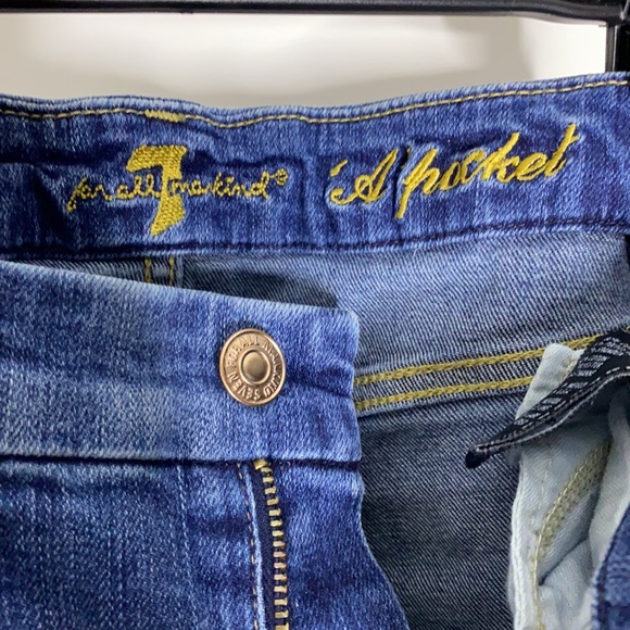 Used jeans in fair condition - Picture 6 of 7